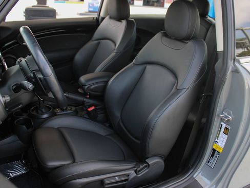 Used 2022 MINI Cooper S image 17