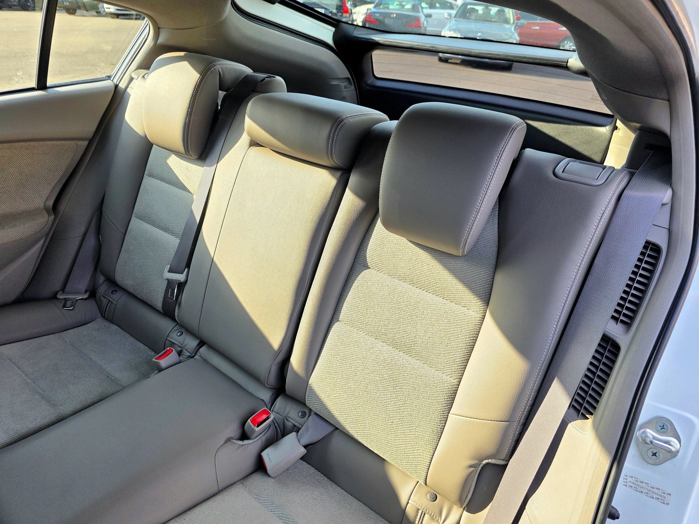 Used 2014 Honda Insight EX image 46