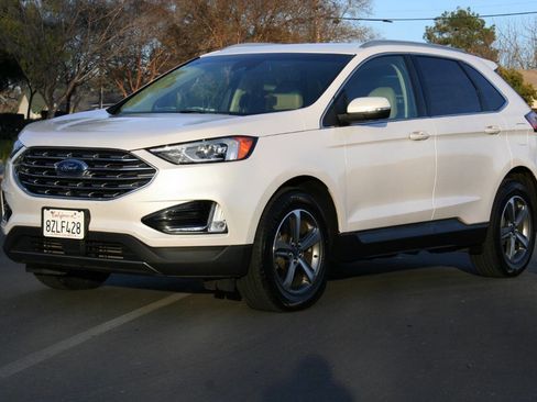 Used 2019 Ford Edge SEL w/ Equipment Group 201A image 9
