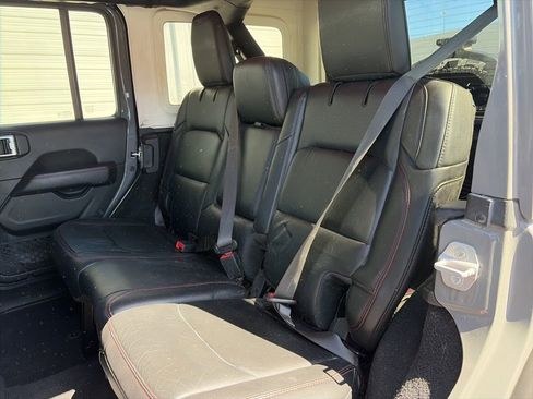 Used 2019 Jeep Wrangler Unlimited Rubicon image 11
