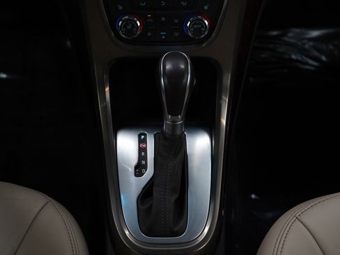 Used 2013 Buick Verano Leather image 15