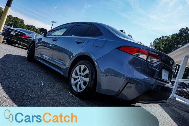 Used 2021 Toyota Corolla LE FWD image 4