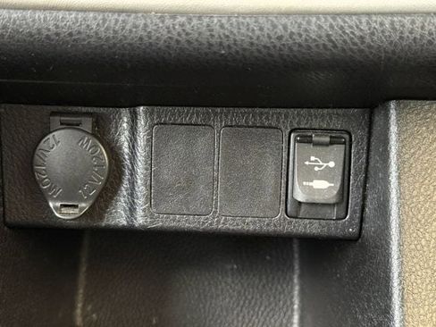 Used 2019 Toyota Corolla LE FWD image 22
