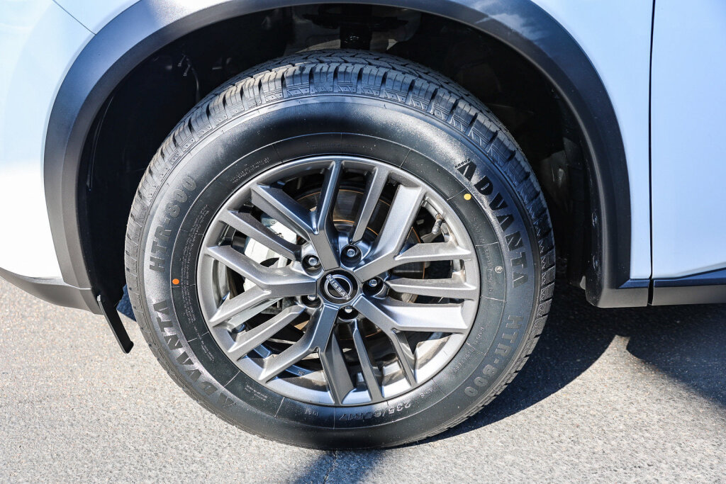 Used 2023 Nissan Rogue S FWD image 28