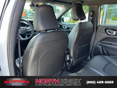 New 2026 Jeep Compass Latitude AWD/4WD image 14
