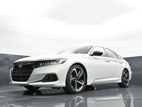Used 2022 Honda Accord Sport image 30