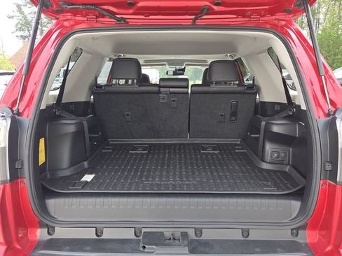 Used 2022 Toyota 4Runner SR5 Premium w/ Moonroof Package RWD image 13