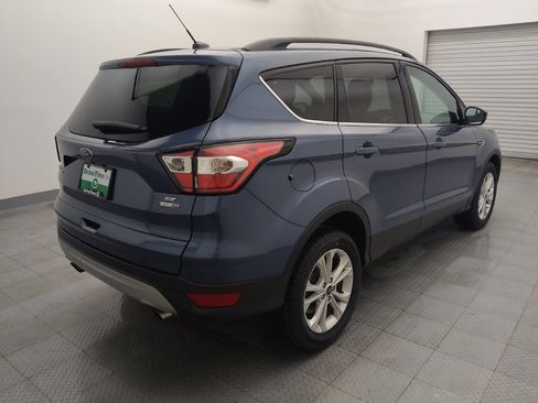 Used 2018 Ford Escape SE image 9