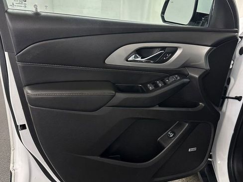 Used 2019 Chevrolet Traverse RS image 8