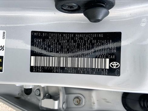 Used 2025 Toyota Corolla LE FWD image 35