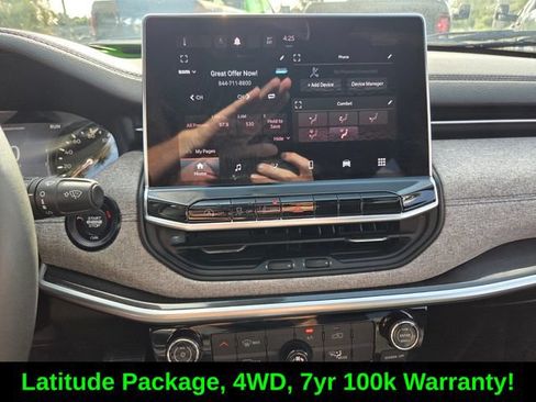 Used 2024 Jeep Compass Latitude AWD/4WD image 22