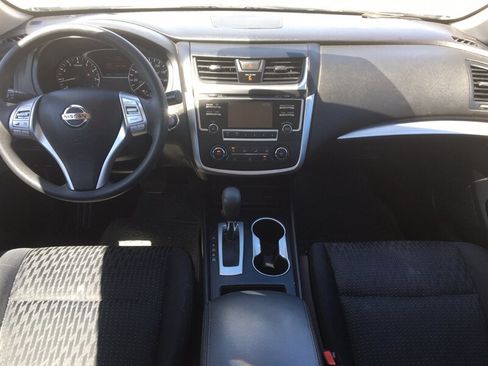 Used 2016 Nissan Altima 2.5 S w/ Power Driver Seat Package FWD image 12