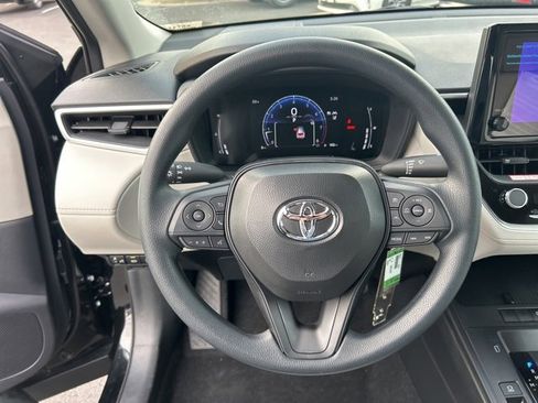 New 2026 Toyota Corolla Cross L image 18