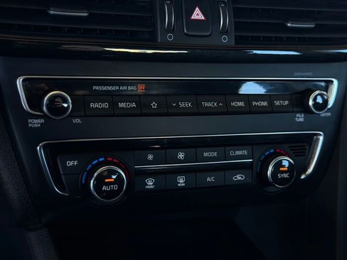 Used 2019 Kia Optima S FWD image 38