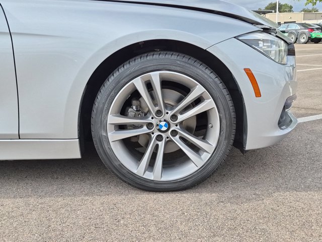 Used 2017 BMW 330i Sedan RWD image 24