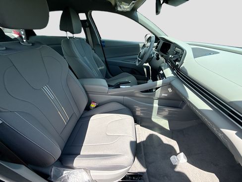 New 2026 Hyundai Elantra Sport FWD image 20