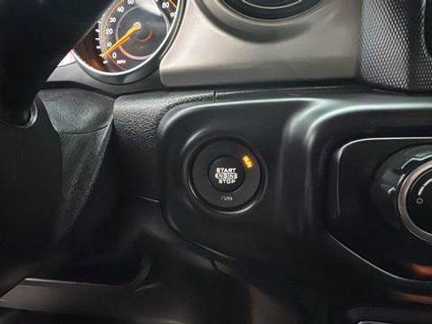 Used 2019 Jeep Wrangler Sport w/ Quick Order Package 24S image 13