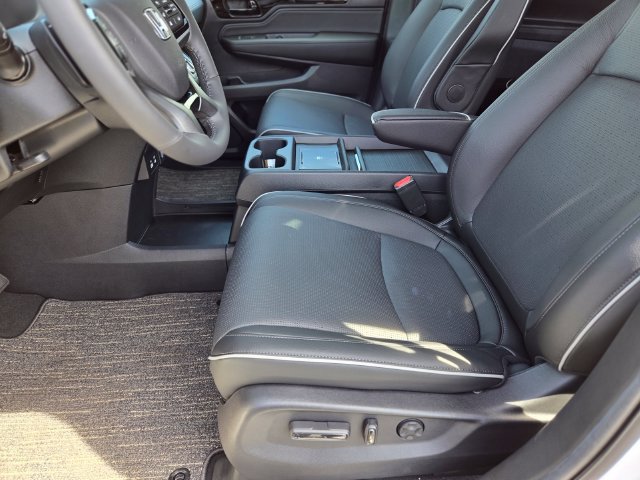 New 2026 Honda Odyssey Elite image 8