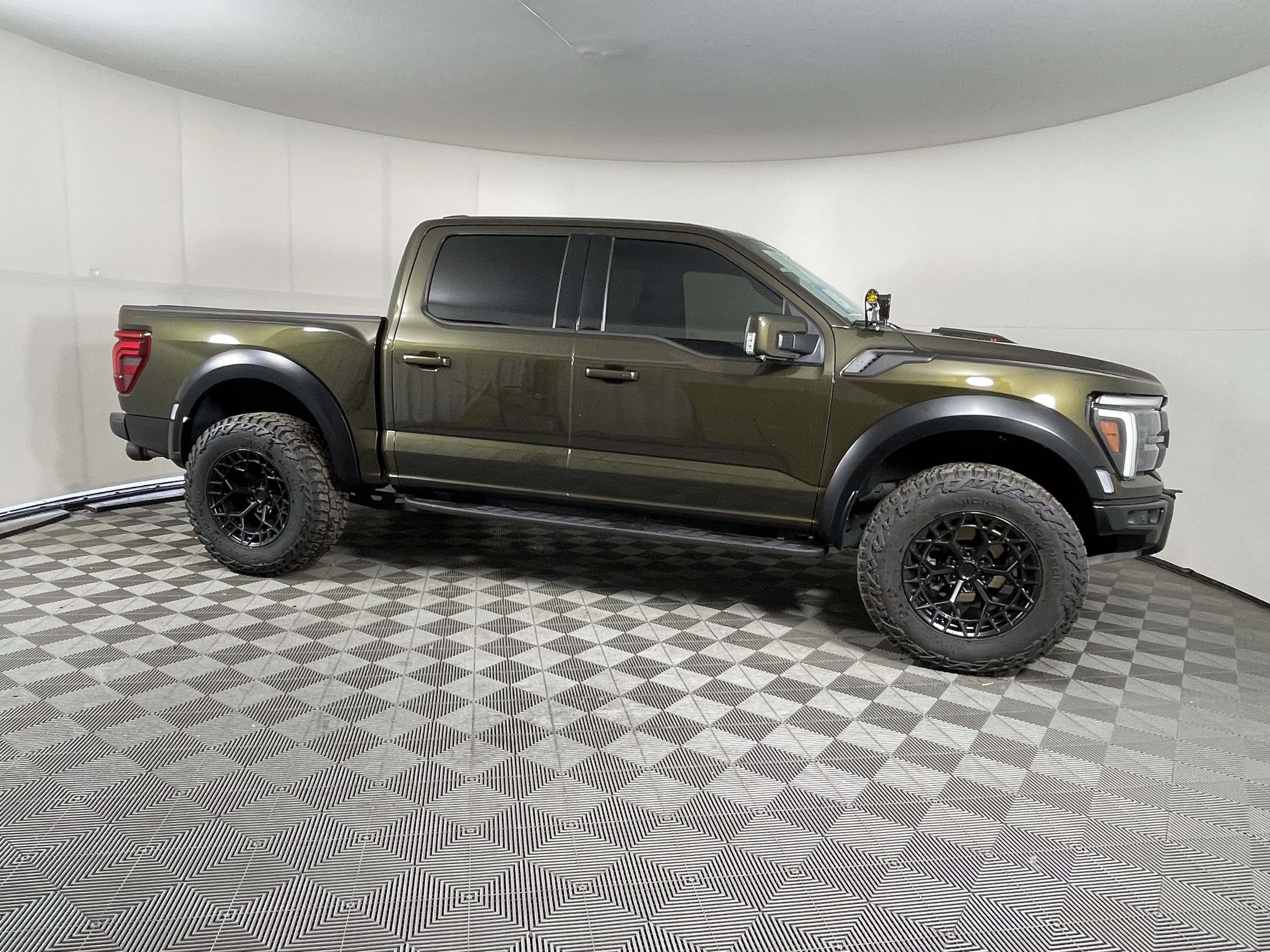 Certified 2024 Ford F150 Raptor w/ Equipment Group 803A Raptor R AWD/4WD image 6