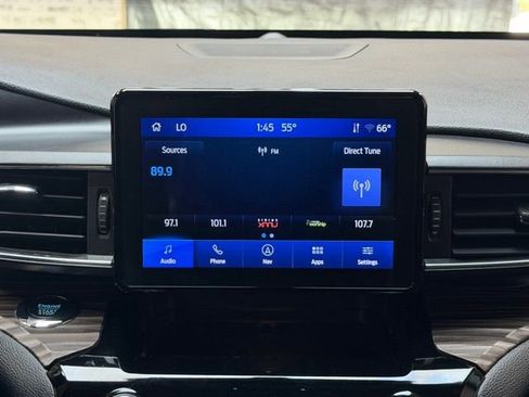 Used 2023 Ford Explorer Limited image 14