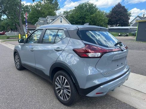 Used 2023 Nissan Kicks SV FWD image 8
