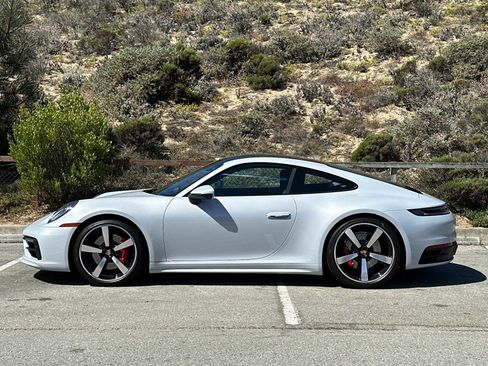 Used 2024 Porsche 911 Carrera S image 2