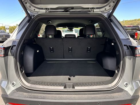 New 2026 Chevrolet Equinox ACTIV w/ Convenience Package III image 6