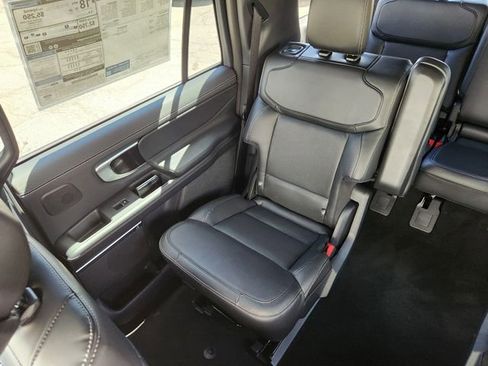 New 2026 Ford Expedition Max Platinum w/ Stealth Performance Package AWD/4WD image 13