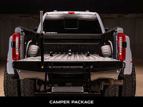 Used 2025 Ford F450 Lariat w/ Lariat Ultimate Package image 9