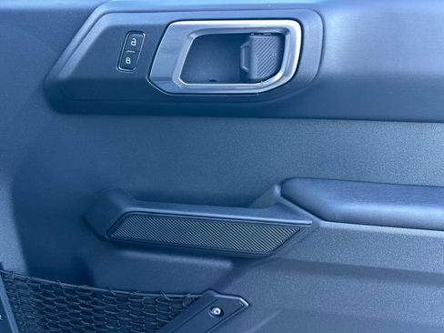 New 2025 Ford Bronco Outer Banks w/ Sasquatch Package image 18