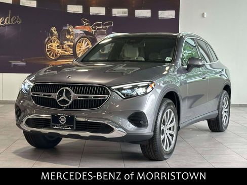 Used 2023 Mercedes-Benz GLC 300 4MATIC image 1