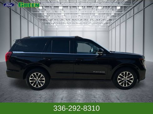 Used 2025 Ford Expedition Platinum AWD/4WD image 6