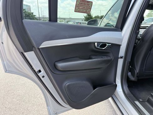 Certified 2023 Volvo XC90 B5 Core AWD/4WD image 13