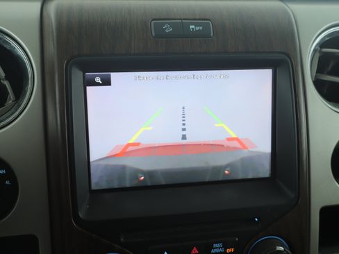 Used 2013 Ford F150 Lariat w/ Lariat Chrome Pkg image 9