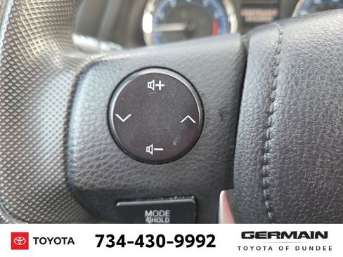 Used 2018 Toyota Corolla LE image 29