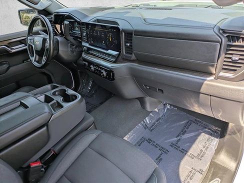 Used 2023 Chevrolet Silverado 1500 LT w/ Z71 Off-Road Package AWD/4WD image 19