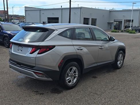 Used 2025 Hyundai Tucson SE AWD/4WD image 5
