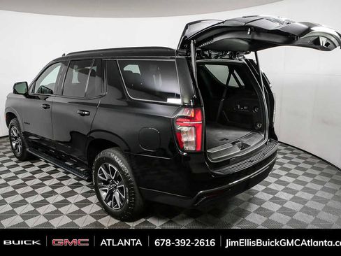 Used 2022 Chevrolet Tahoe Z71 w/ Luxury Package AWD/4WD image 35