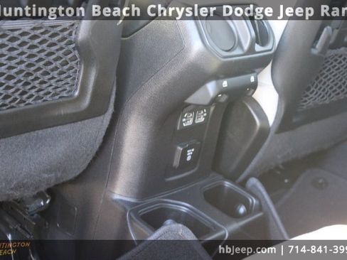 Used 2021 Jeep Gladiator Mojave image 35