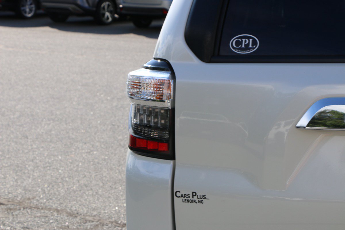 Used 2023 Toyota 4Runner Limited AWD/4WD image 6