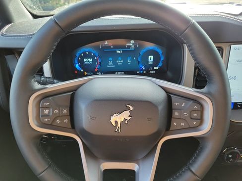 New 2025 Ford Bronco Outer Banks image 9