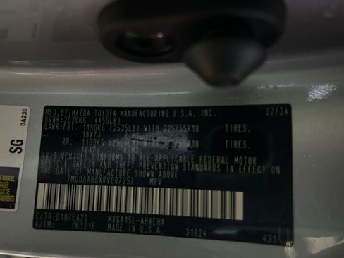 Used 2024 Toyota Corolla Cross XLE w/ Convenience Package image 34