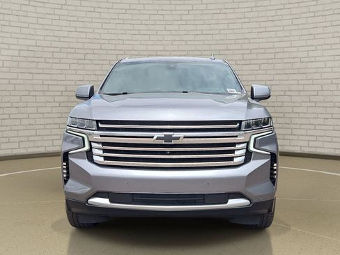 Used 2021 Chevrolet Tahoe High Country w/ Premium Package AWD/4WD image 2