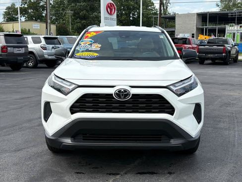 Used 2025 Toyota RAV4 LE AWD/4WD image 25