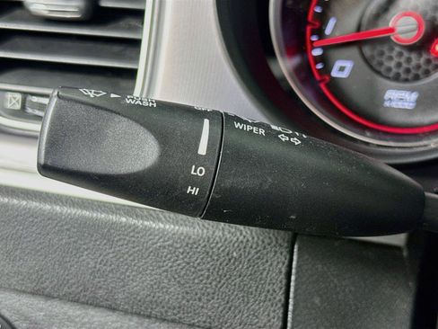 Used 2020 Dodge Charger SXT RWD image 13