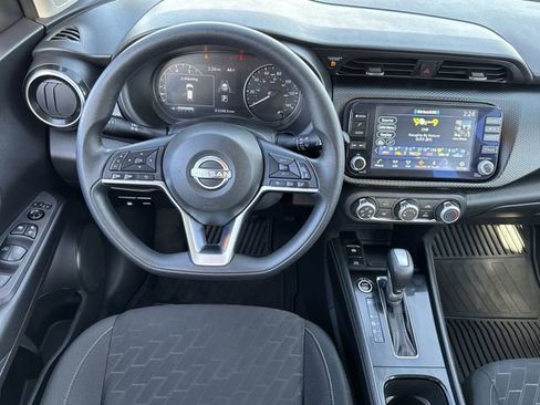 Certified 2024 Nissan Kicks SV image 12