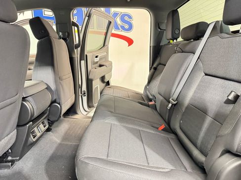 New 2025 GMC Sierra 1500 Elevation image 12