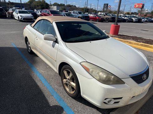 Used 2008 Toyota Solara Convertible image 2