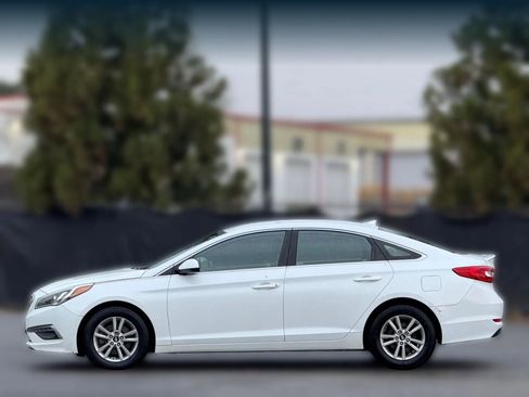 Used 2015 Hyundai Sonata SE w/ Option Group 09 image 8