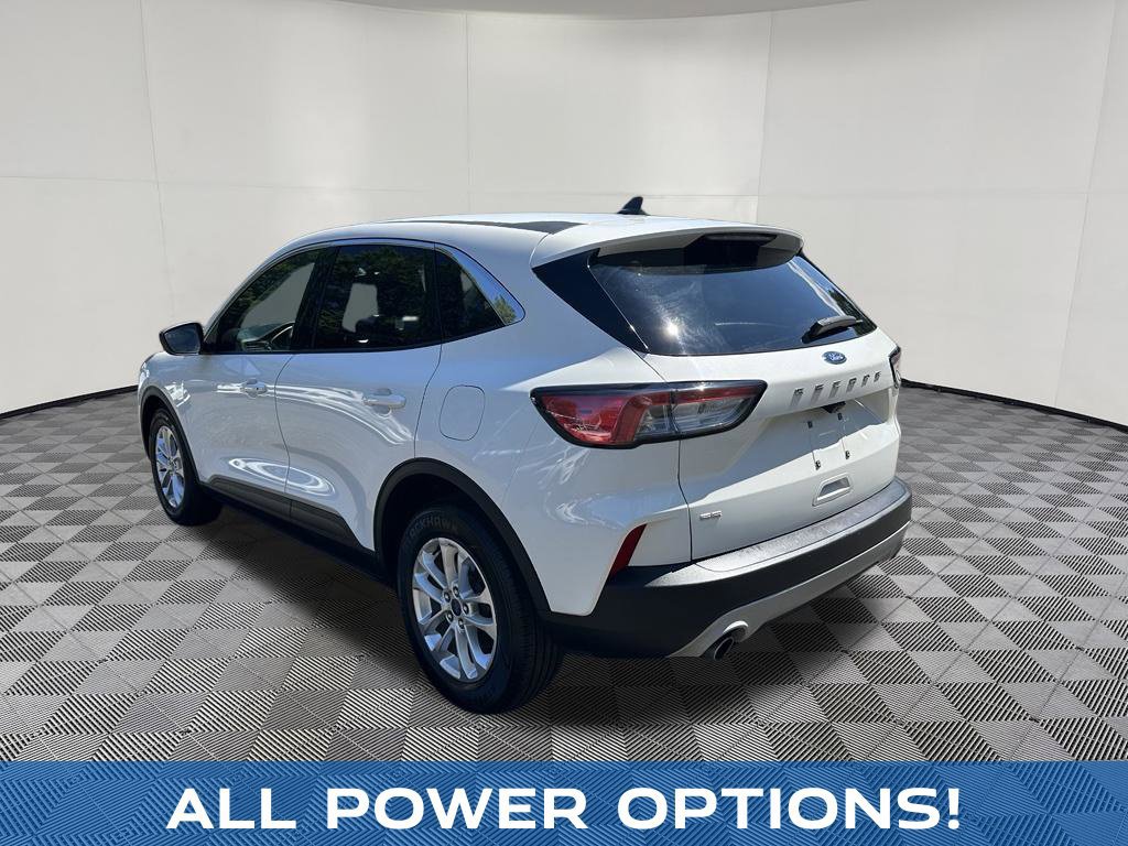 Used 2022 Ford Escape SE FWD image 6